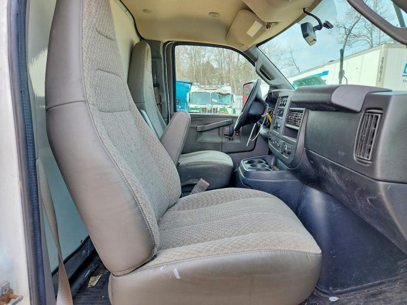 2019 Chev Rolet Express BOX Truck