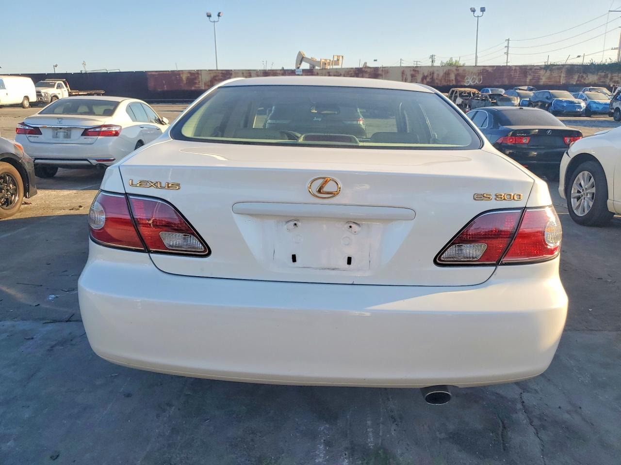 2002 Lexus Es 300 Base