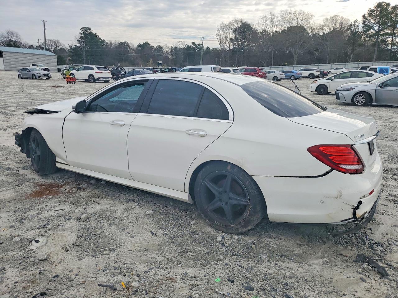 2017 Mercedes-Benz E 300