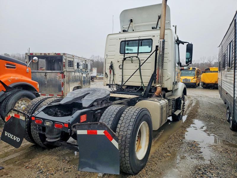 2019 Volvo VNR-Semi Truck