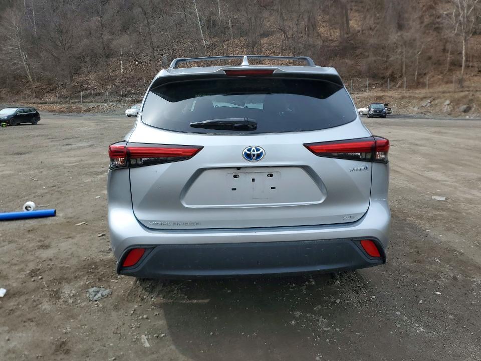 2021 Toyota Highlander Hybrid xle