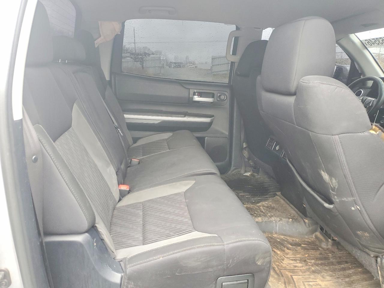 2015 Toyota Tundra SR5