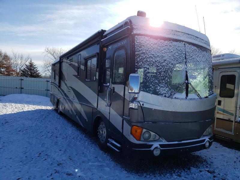 2004 Freightliner Chassis xc rv