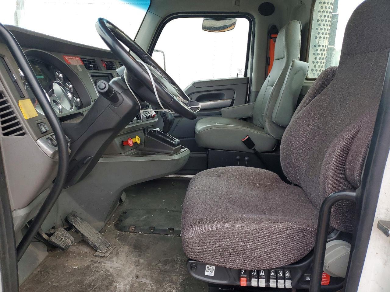 2017 Kenworth T680 Semi Truck