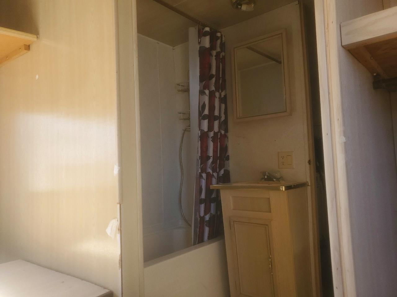 2002 Recreation By Design Luxury Camper