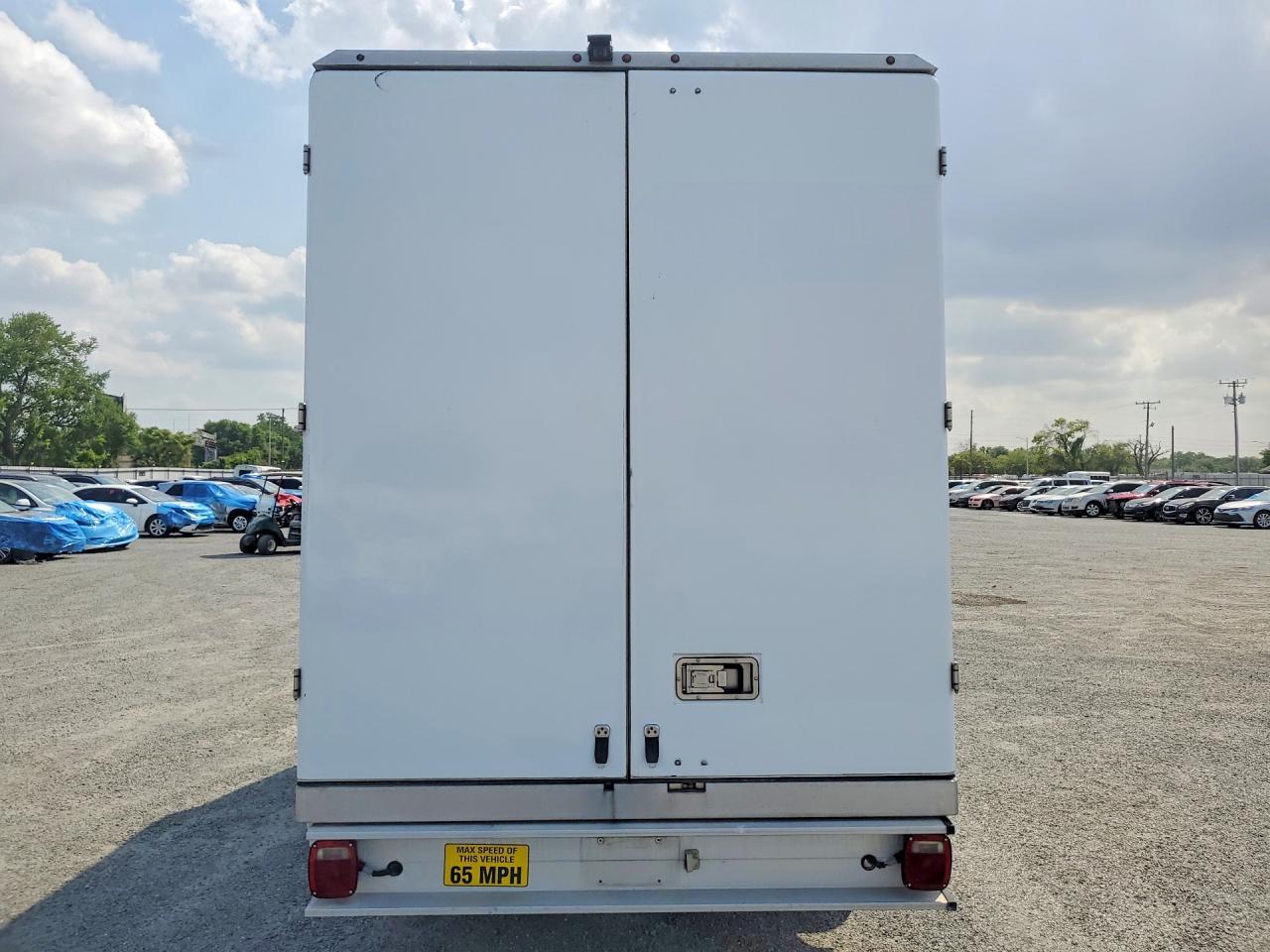 2021 Ford Transit Delivery Truck