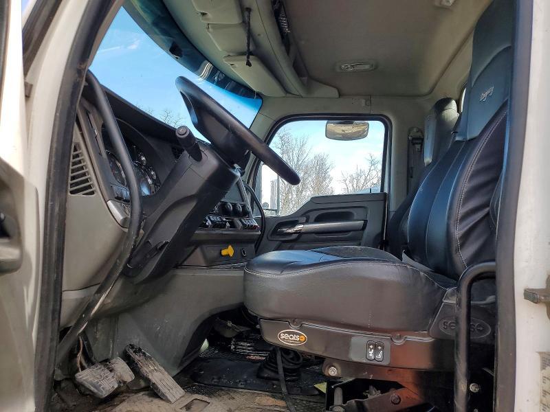 2019 Kenworth Construction T880