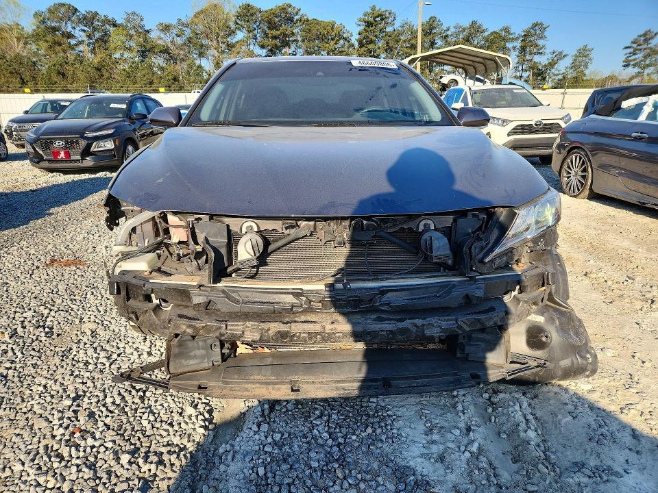 2018 Toyota Camry le