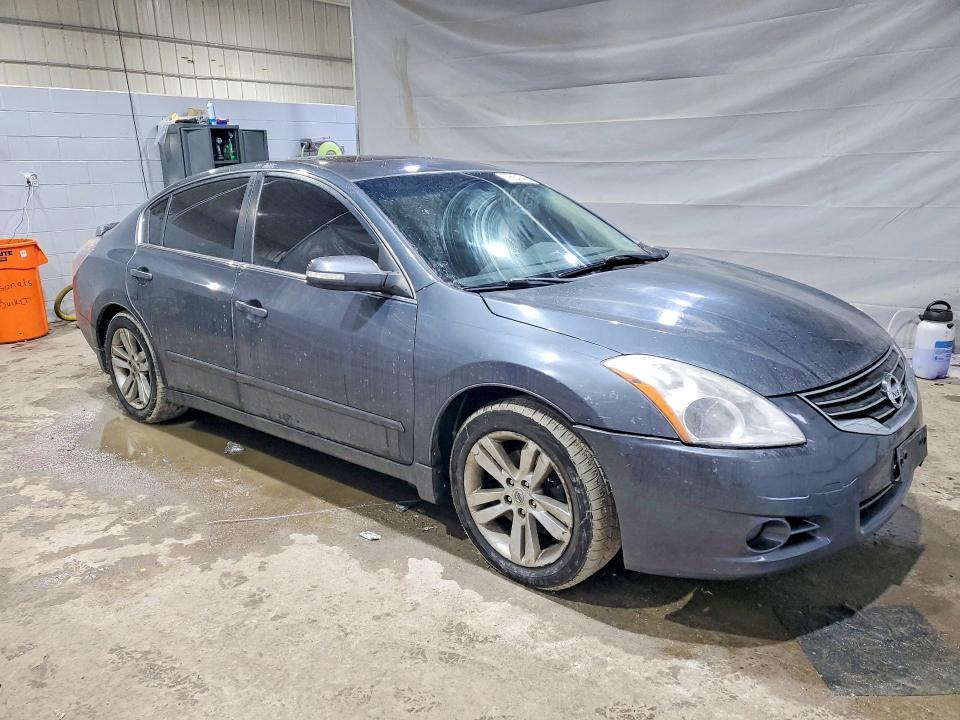 2011 Niss Altima 3.5 sr