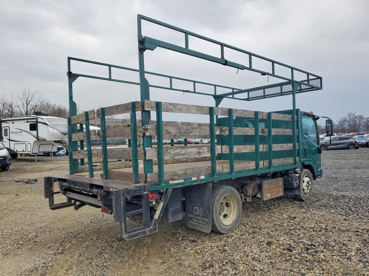 2014 Isuzu NRR Flatbed Truck