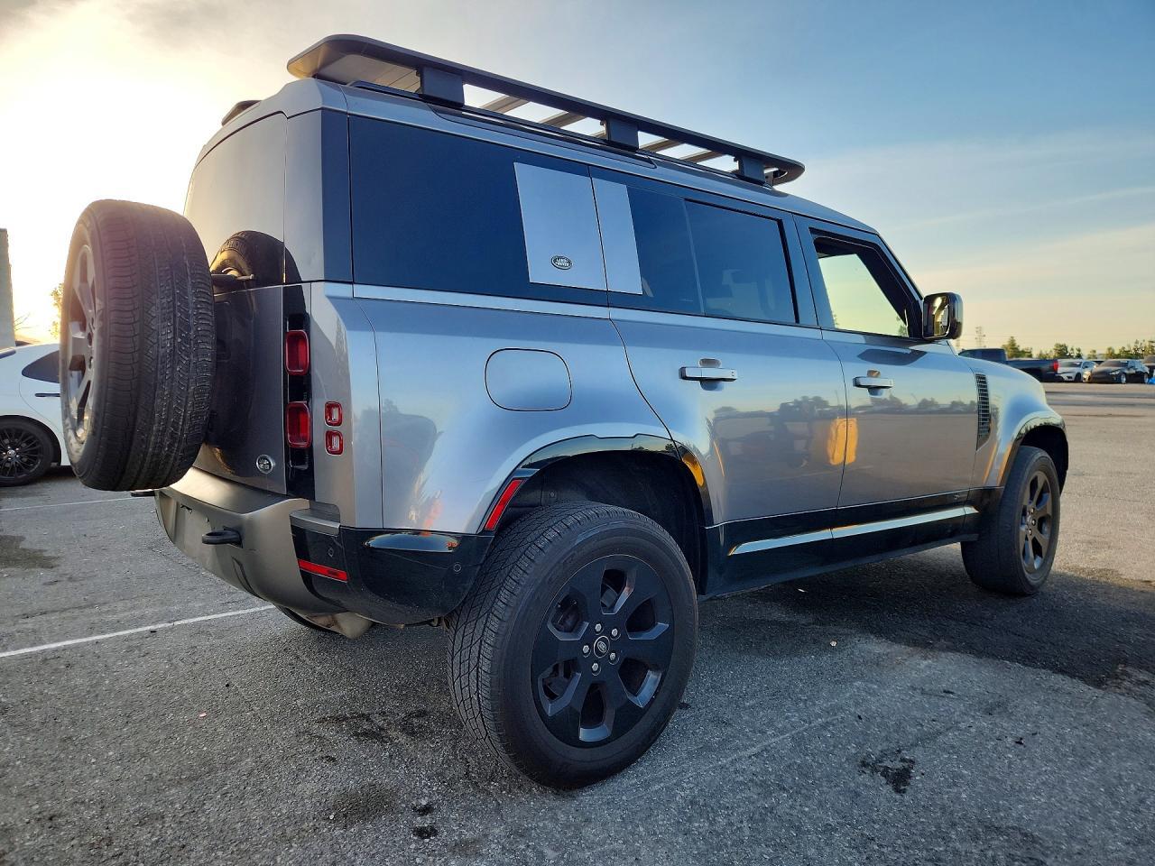 2021 Land Rover Defender 110 X-dynamic se