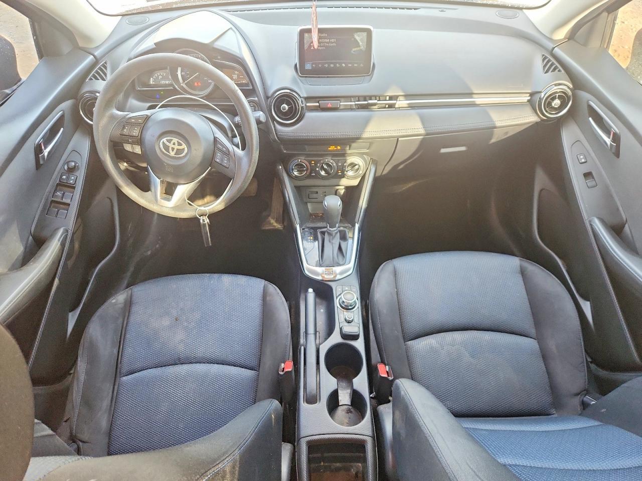 2017 Toyota Yaris ia Base