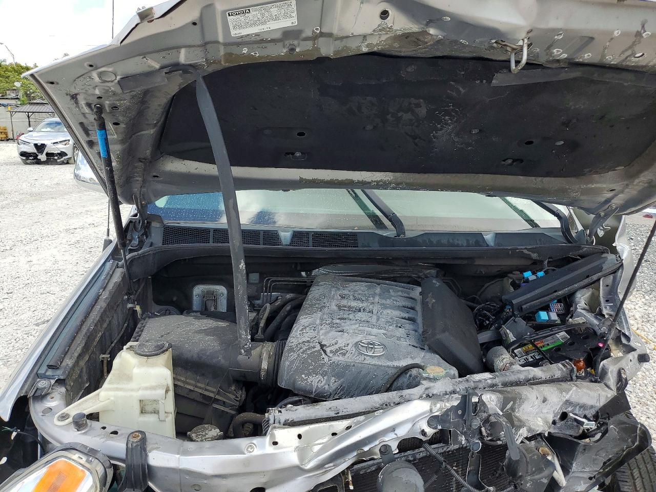 2017 Toyota Tundra SR5