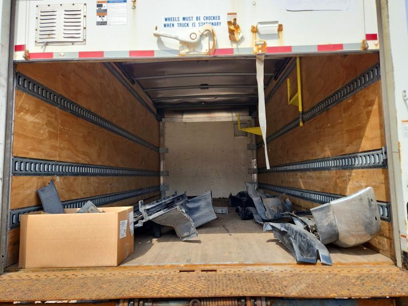 2019 Chev Rolet Express BOX Truck