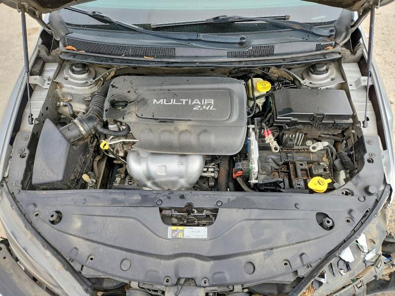 2015 Chrysler 200 c