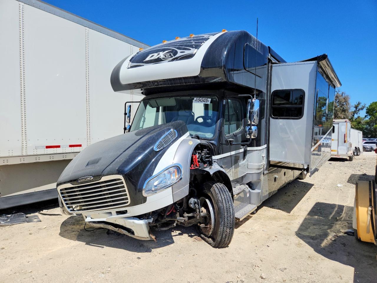 2018 Freightliner Business Class M2 RV