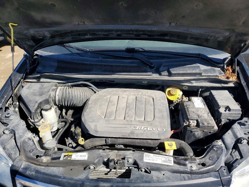 2016 Chrysler Town & Country Touring