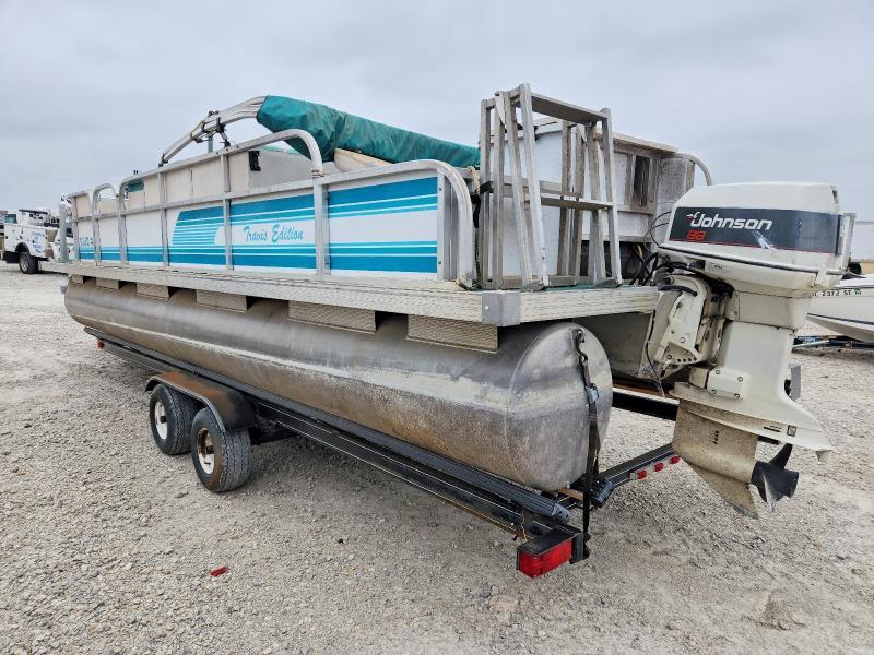 1994 Beachcomber Boats Inc Deckover T