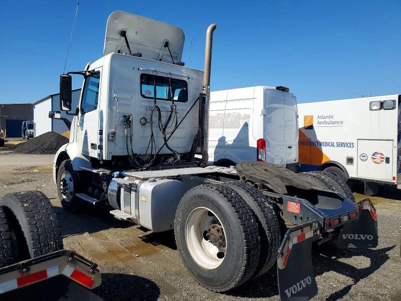 2019 Volvo VNR-Semi Truck