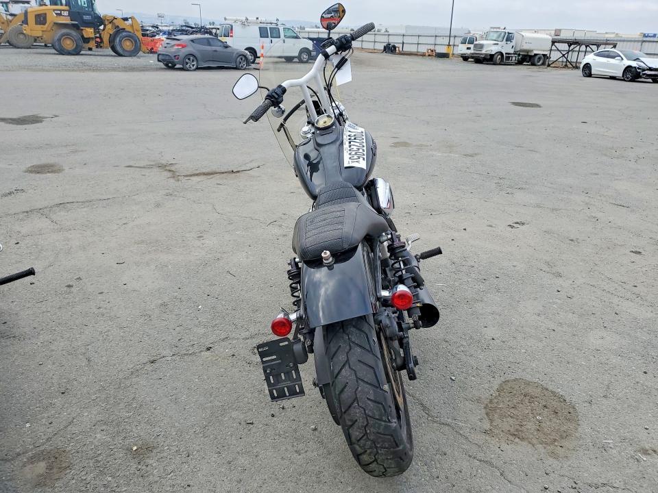 2011 Harley-Davidson Fxdb