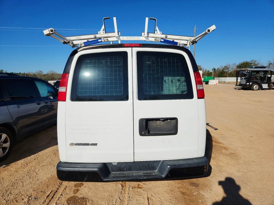 2018 Chevrolet Express G2500