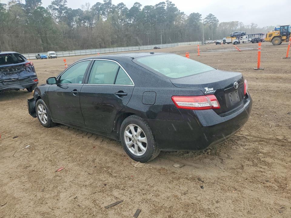2011 Toyota Camry le