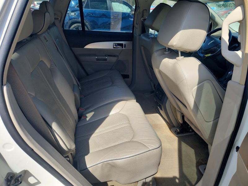 2013 Lincoln Townhouse MKX