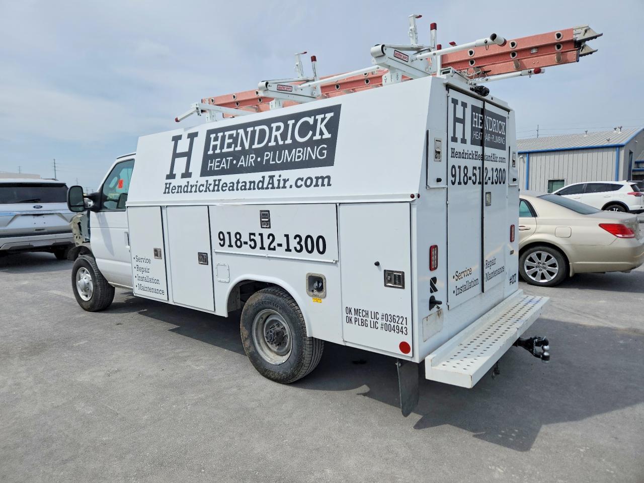 2023 Ford E350 Utility / Service Truck
