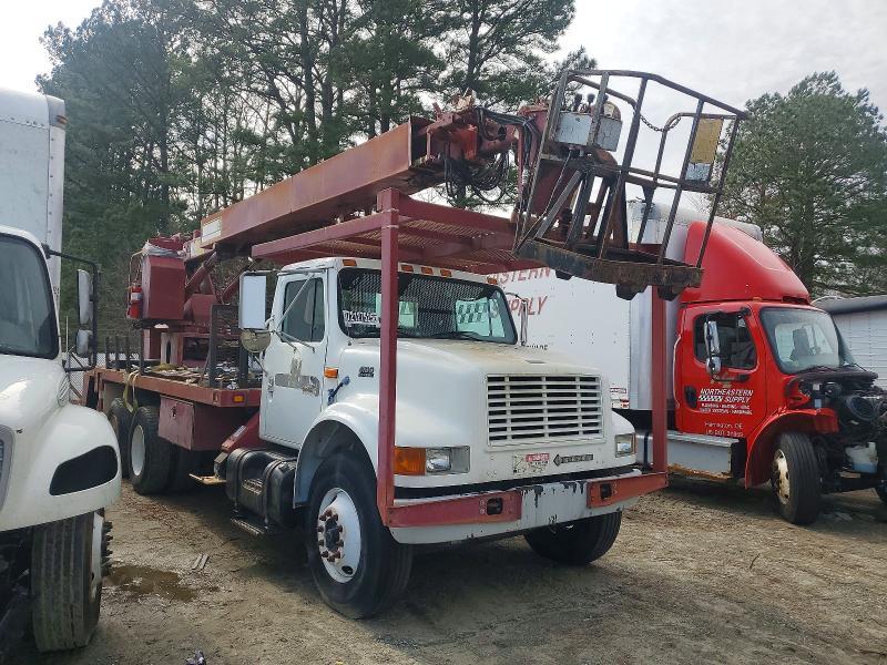 2000 International 4900 Cable Placer Bucket Truck