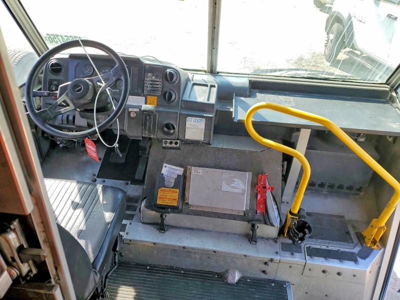 1999 Freightliner MT45 Chassis Delivery Truck