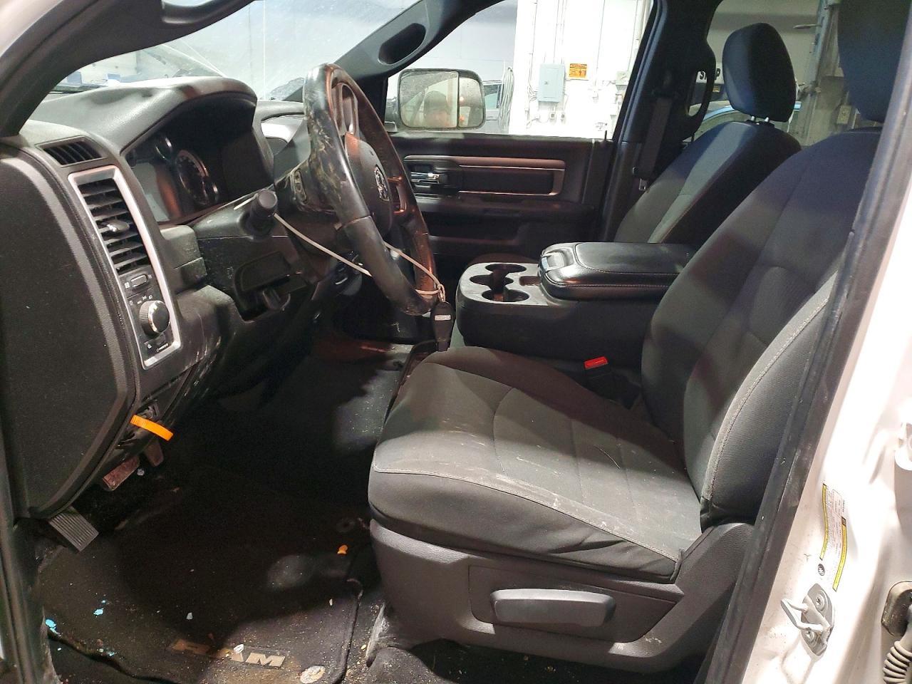 2022 Dodge Ram 1500 Classic slt
