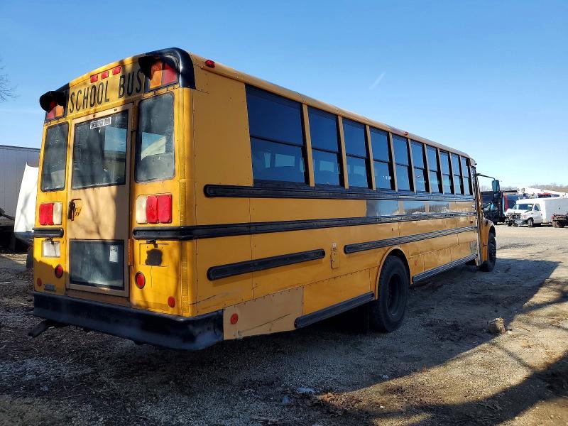 2010 Freigliner 2010 Thomas SAF-T-LINER C2-School Bus
