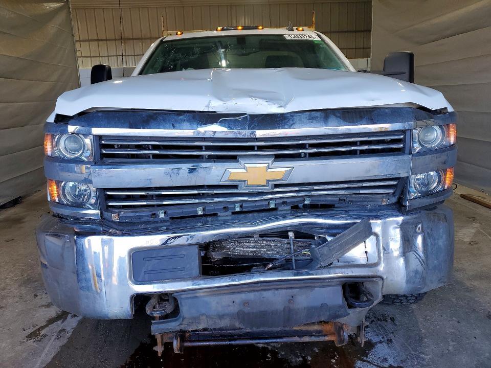 2015 Chevrolet Silverado Utility / Service Truck