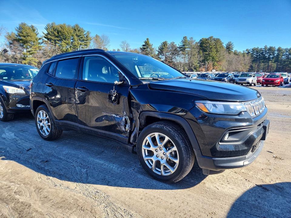 2022 Jeep Compass Latitude lux