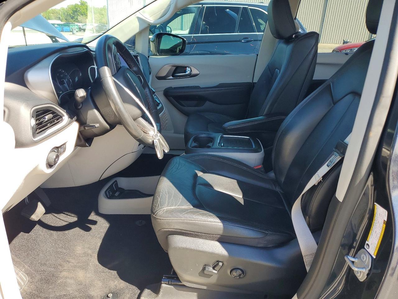 2020 Chrysler Pacifica Touring l Plus