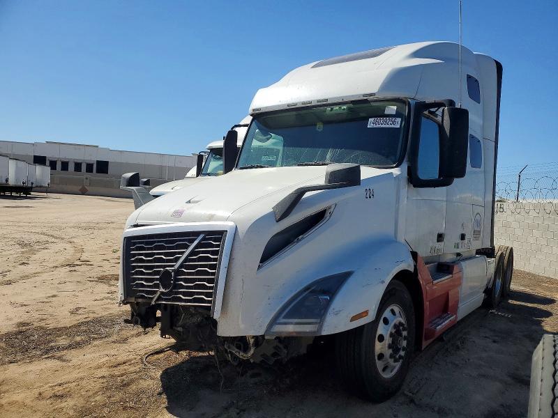 2021 Volvo VN VNL
