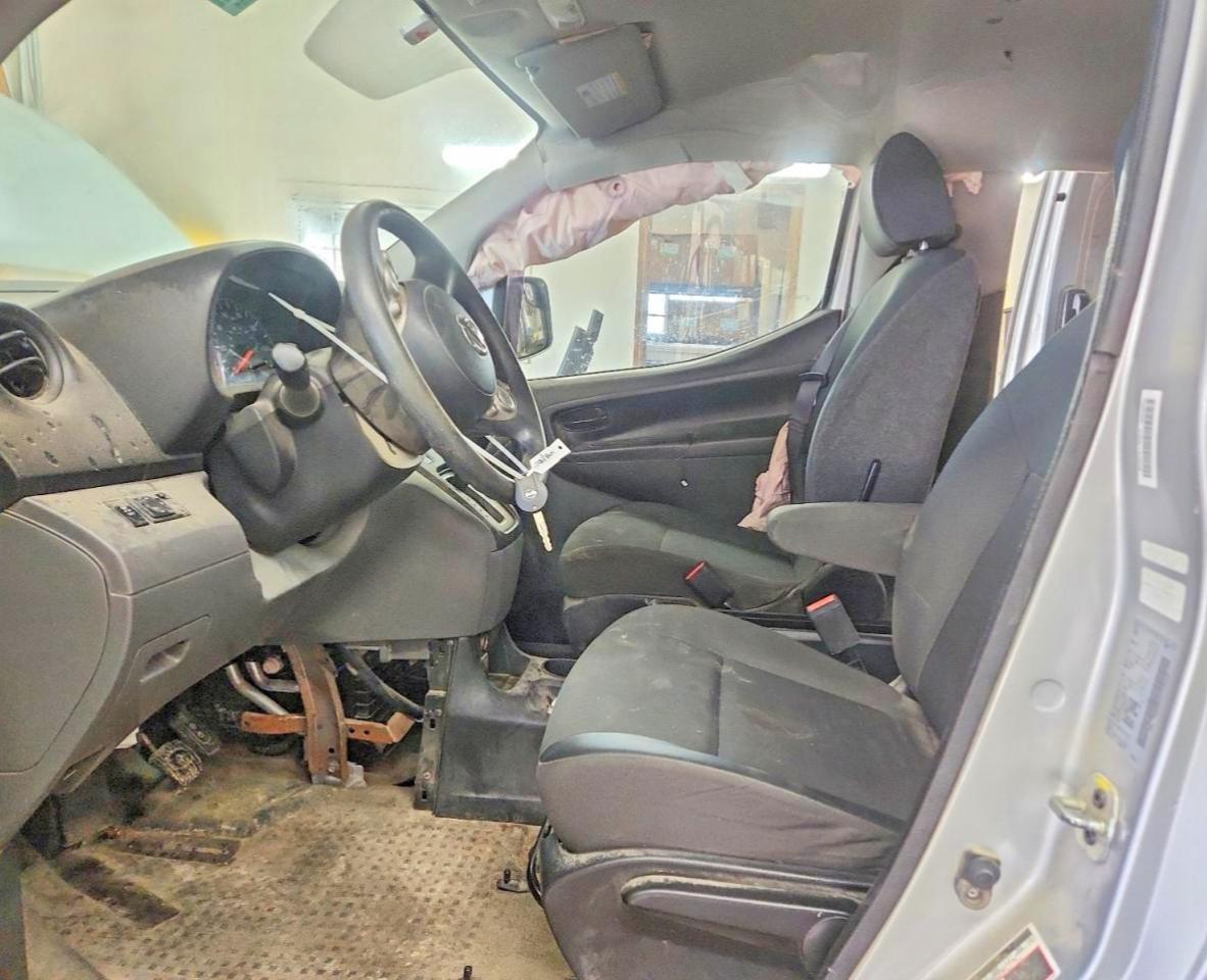 2017 Nissan NV200 SV