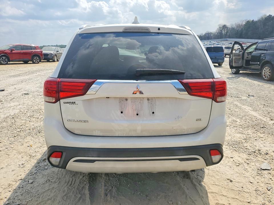 2020 Mitsubishi Outlander se