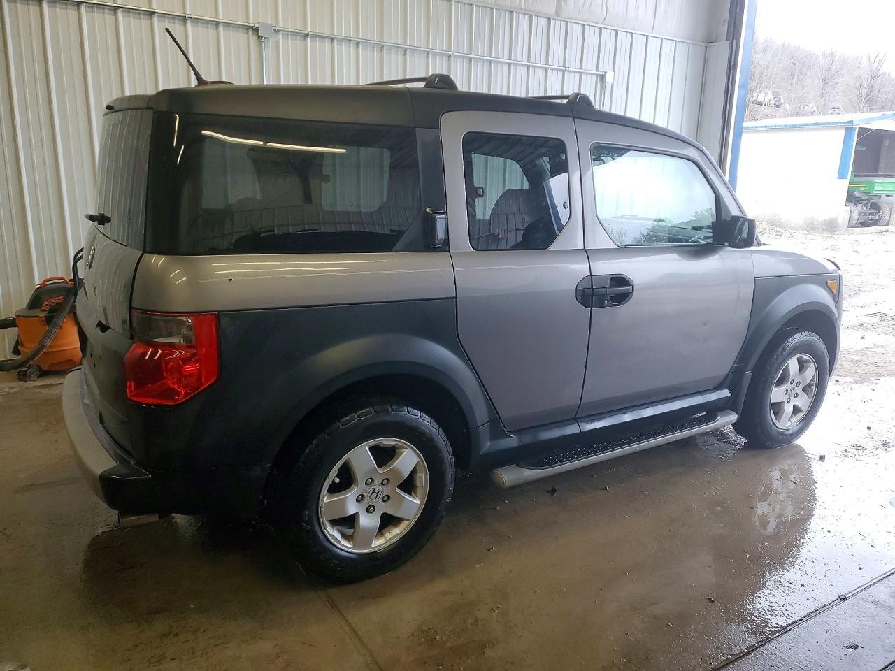 2005 Honda Element ex