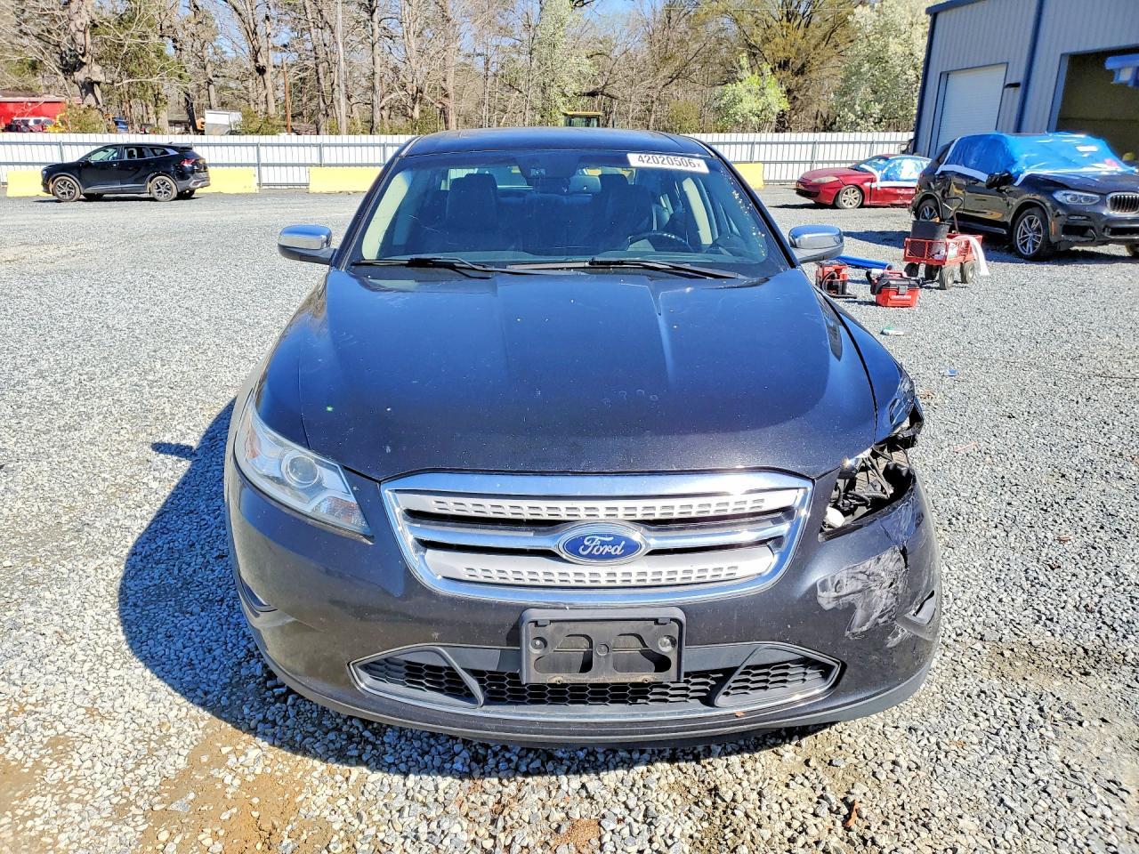 2010 Ford Taurus Limited