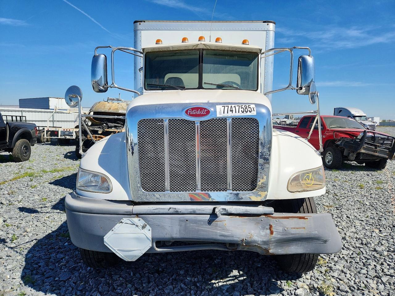 2019 Peterbilt 348 BOX Truck