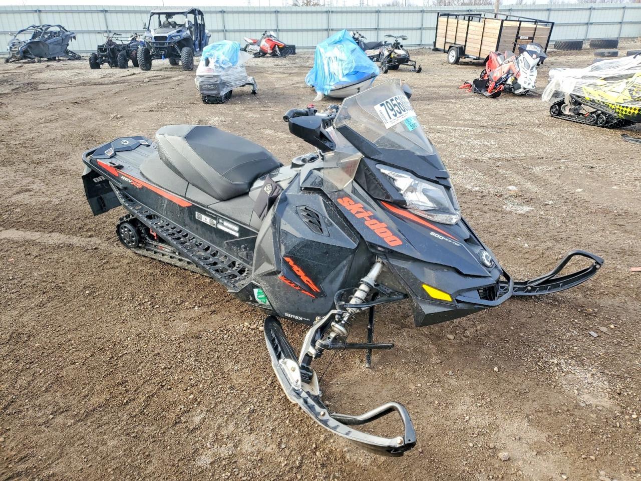 2015 Skidoo 2015 Other MXZ Renegade
