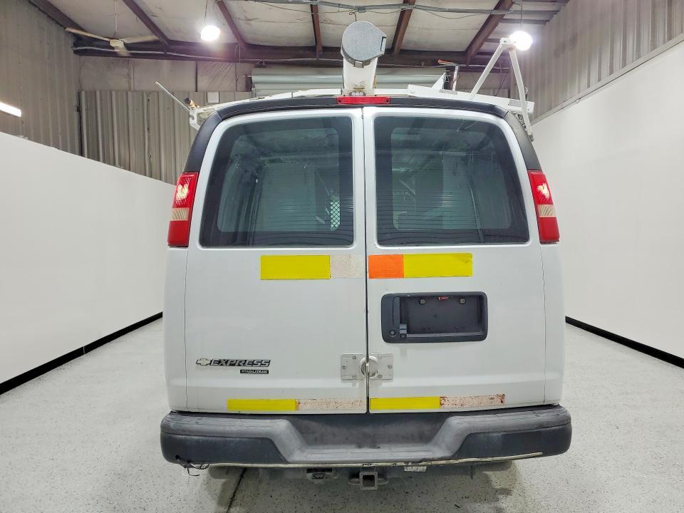2013 Chev Express G2500