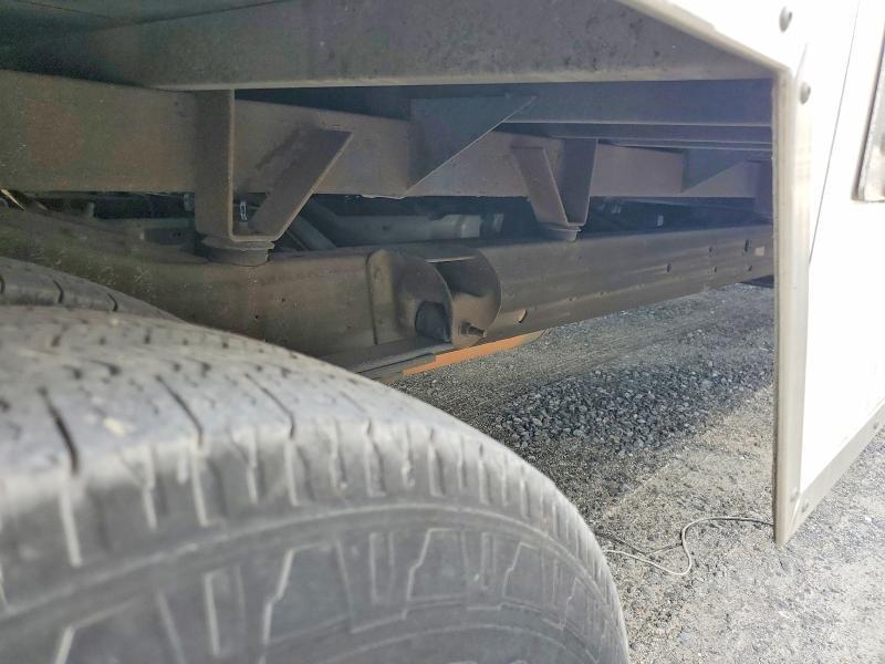 2021 GMC Savana BOX Truck