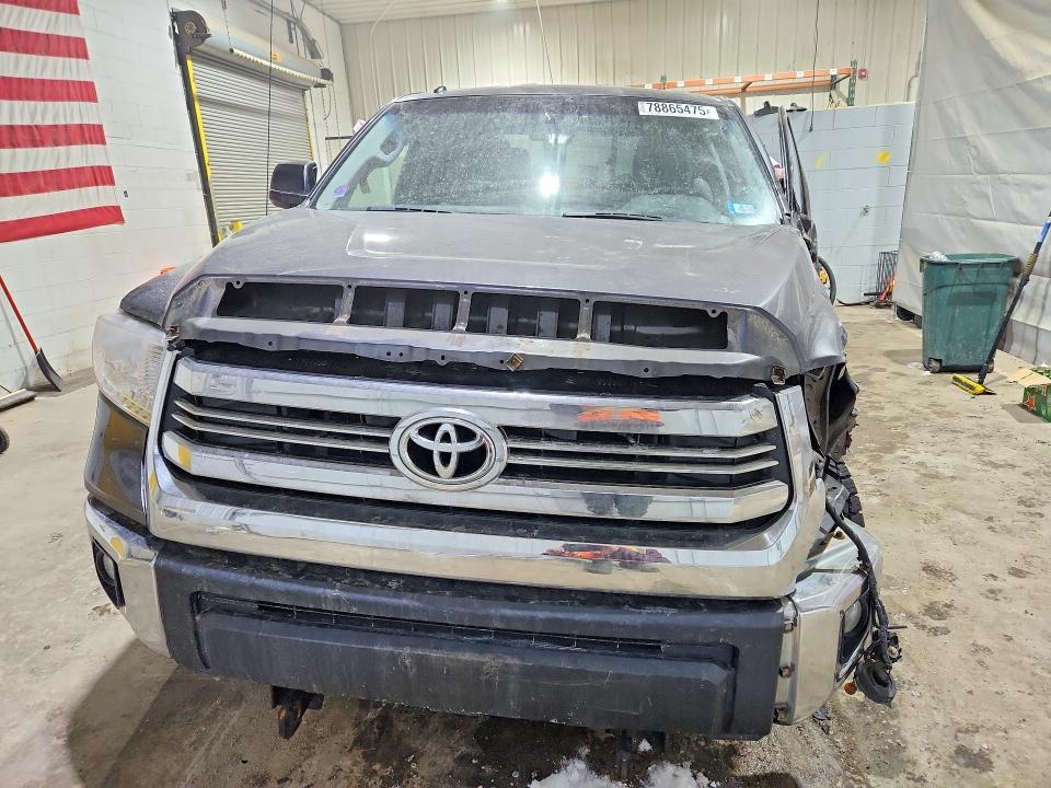 2017 Toyota Tundra SR5
