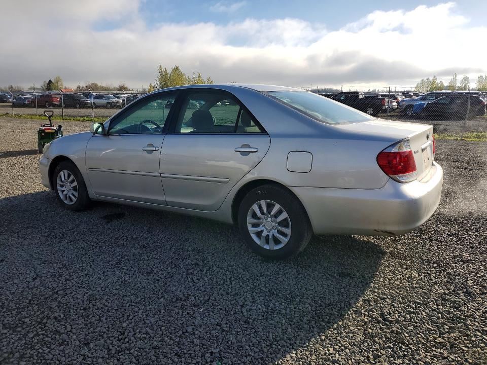 2006 Toyota Camry le