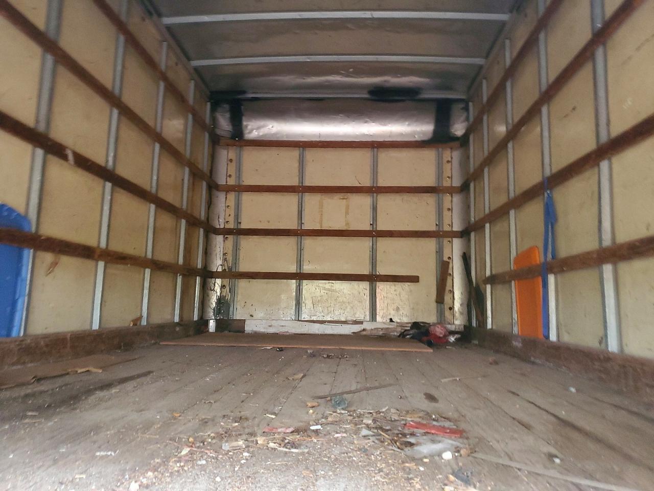 2001 Chevrolet Tilt Master W35042