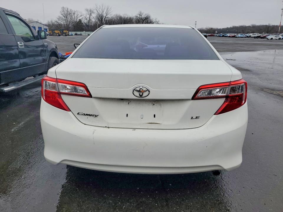 2012 Toyota Camry le
