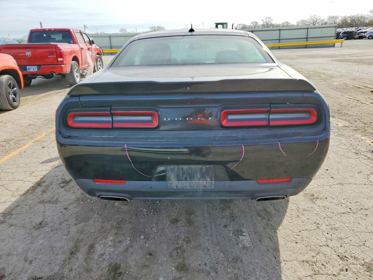 2016 Dodge Challenger sxt