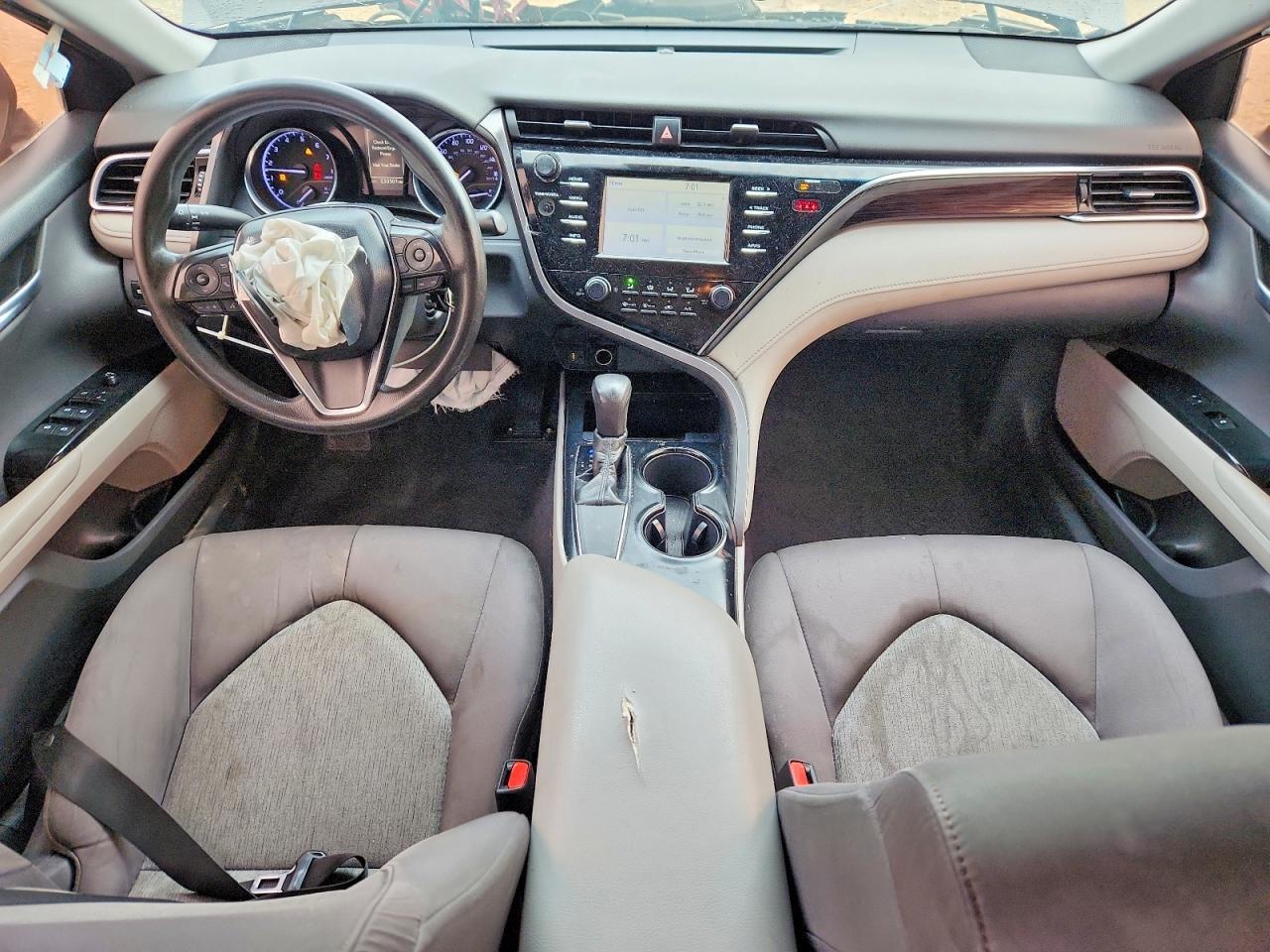 2018 Toyota Camry le